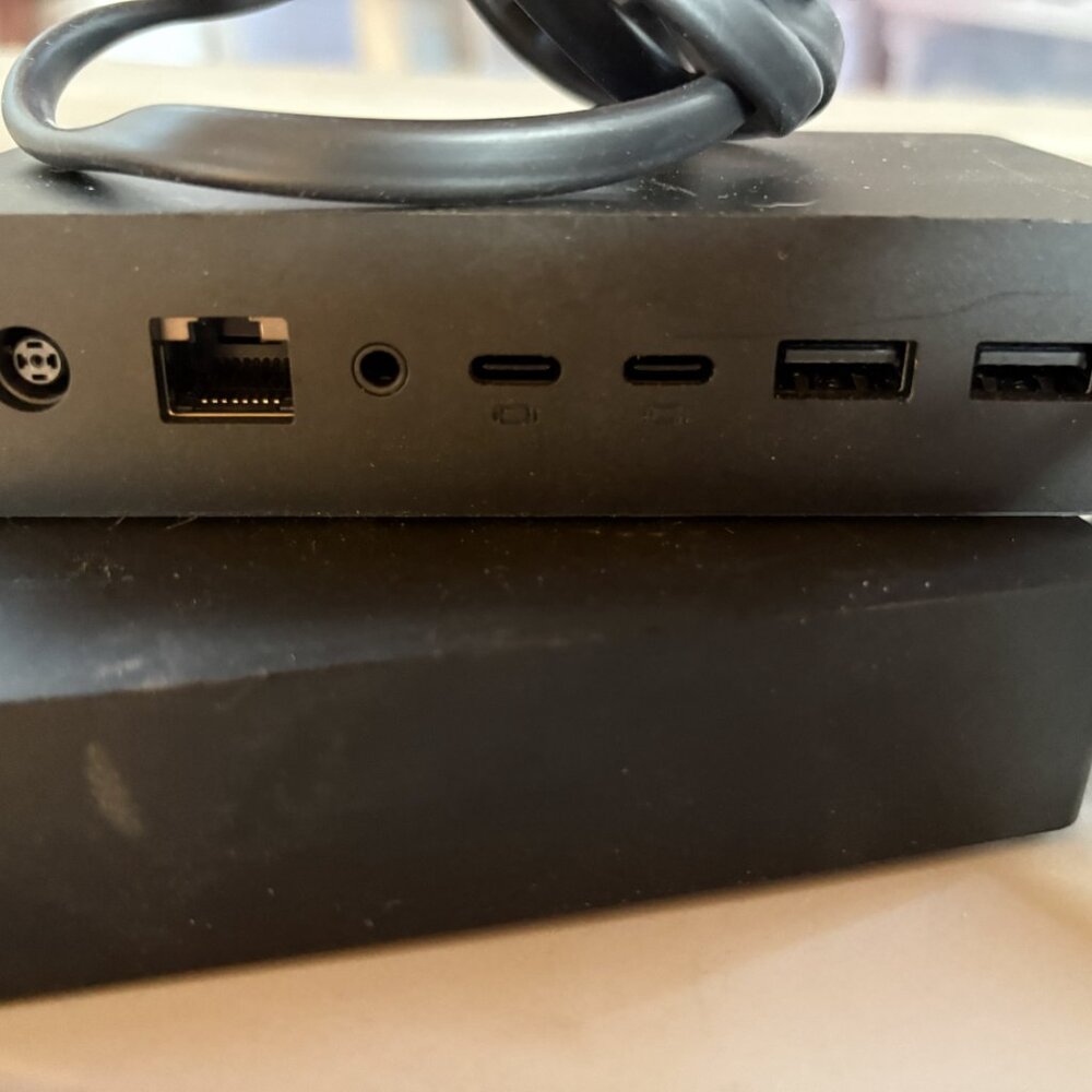 Microsoft Surface Dock 2 Docking Station + HDMI Cable RARE - Picture 8 of 8